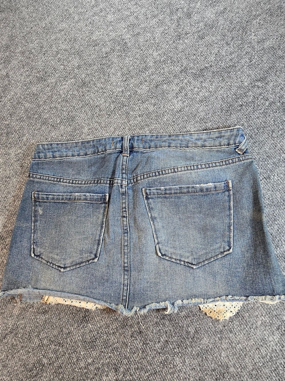 Free People Denim Mini Skirt Womens 6 Blue Lace Inset Boho Festival - Picture 6 of 8